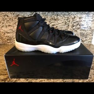 Air Jordan 11 Retro (72-10)
